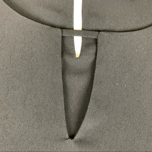 NAKED Zebra Black Sleeveless Tank Top with Scallop capped Sleeves Size small - Picture 9 of 10